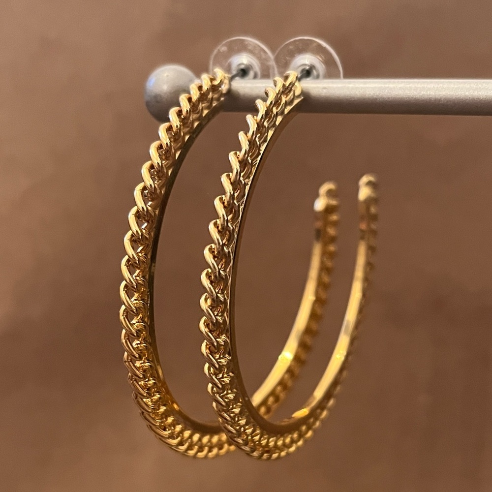 Gold chain detail hoop earrings